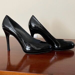 STUART WEITZMAN BLACK PATENT LEATHER STILETTO HEEL ALMOND TOE PUMP NWOB US 7.5M